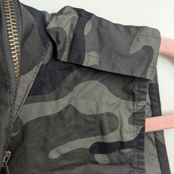 Love Tree Camo Vest Size Large NWT - Picture 6 of 14